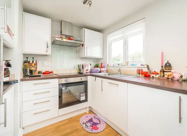 Photo 3 — Craven Avenue, Ealing, W5