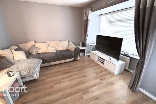 Temptin Avenue, Canvey Island, SS8, photo 3