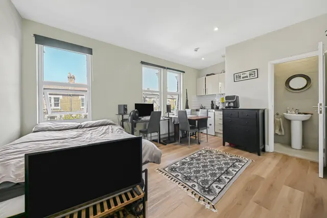 Fairbridge Road, London, N19, photo 2