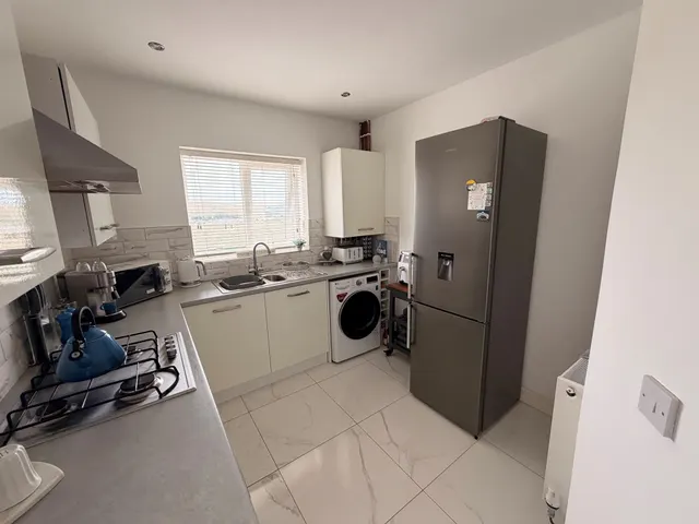 Thomas Street, Tonypandy, CF40, photo 3