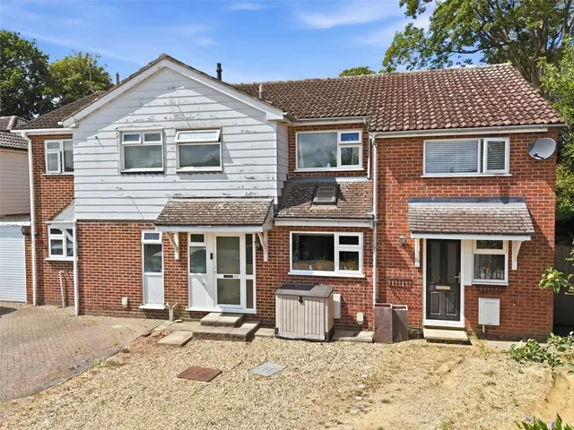 with 3 bedrooms in Stansted, CM24, photo 1