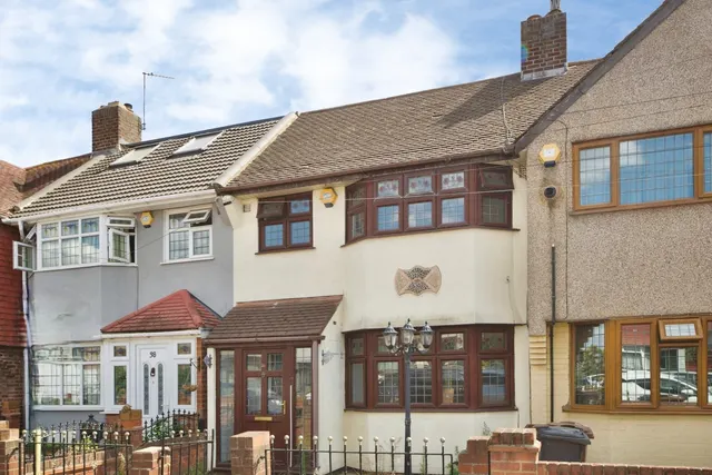 Sedgemoor Drive, Dagenham, RM10, photo 1