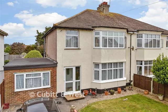 Chichester Road, Bognor Regis, PO21, photo 1