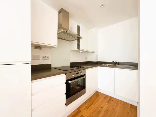 Photo 3 — Boston House, Park Place, Stevenage