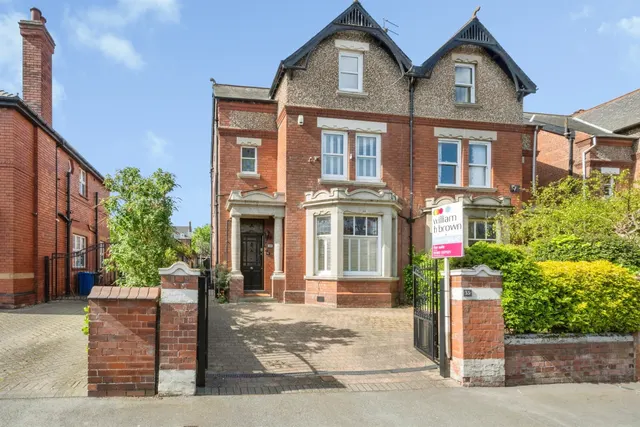 Axholme Road, Doncaster, photo 1