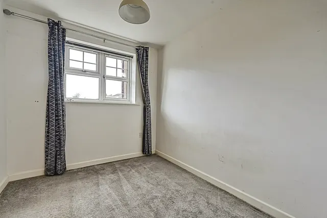 Photo 3 — Farnley Crescent, Leeds, West Yorkshire, LS12