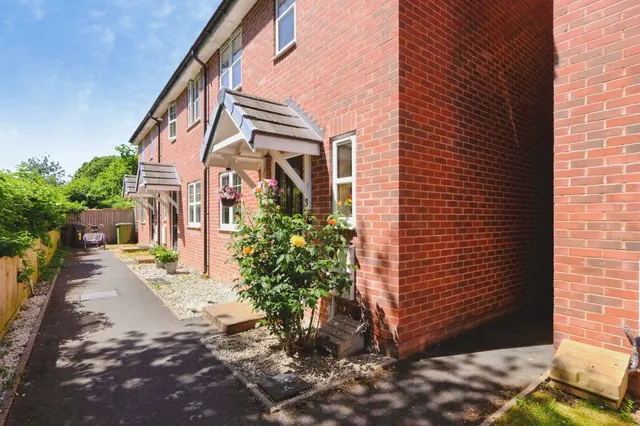 College Road, Hereford, HR1, photo 1