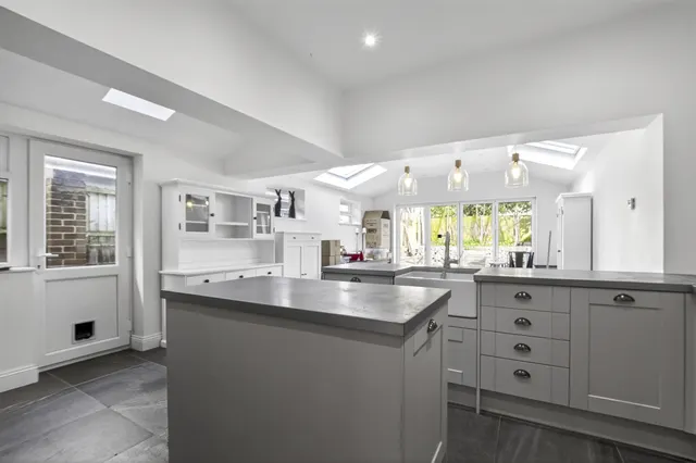 Stewart Road, Bournemouth, BH8, photo 3