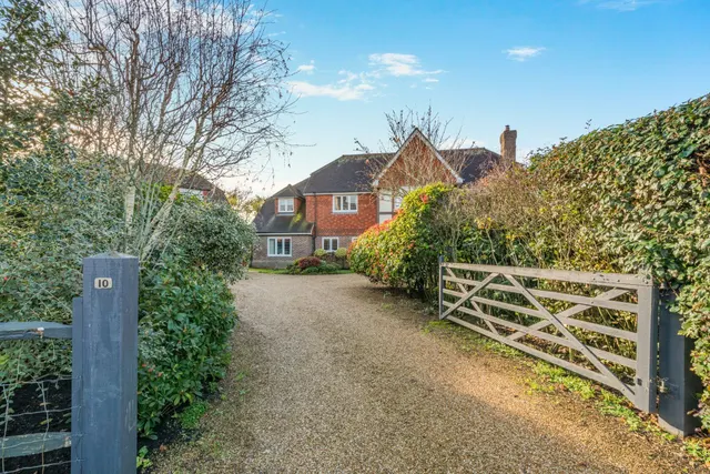 Photo 3 — Bremere Lane, Chichester, West Sussex, PO20 7BN