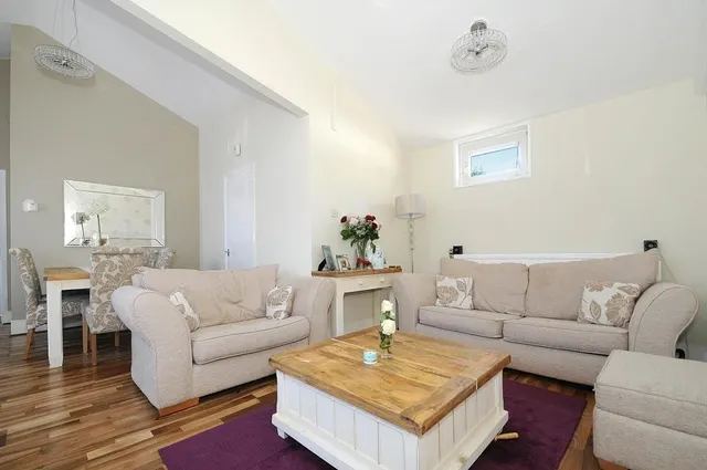 Garlinge Road, Chevington, NW2, photo 1