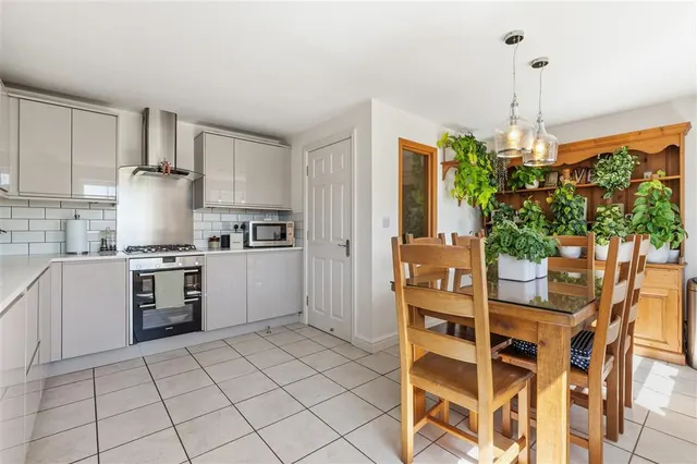 Firs Avenue, Uppingham, LE15, photo 1