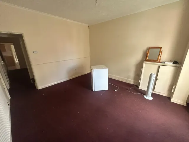 Photo 2 — Woden Road, Wolverhampton, WV10