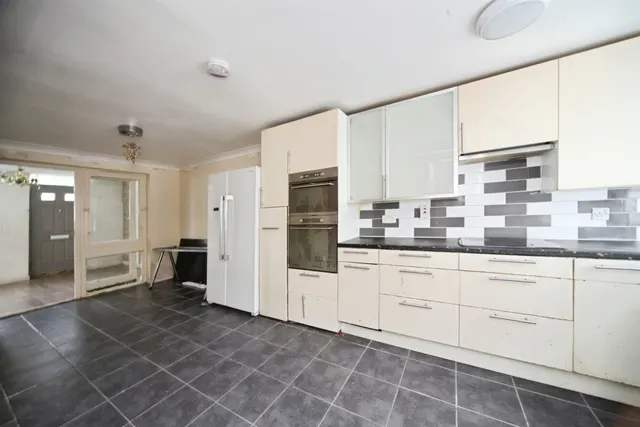 Wexham Close, Luton, LU3, photo 2