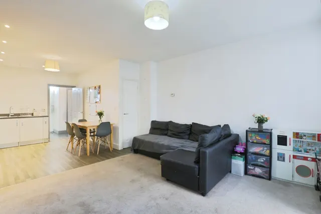 Photo 3 — Godfrey Place, Upper Rissington, Cheltenham