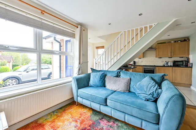 Photo 3 — 59 Badger Close, Guildford