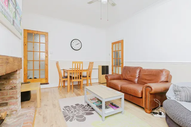 Woodville Road, Leicester, photo 1