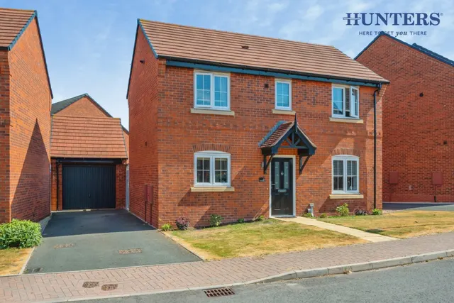 Photo 2 — Faraday Road, Streethay, Lichfield