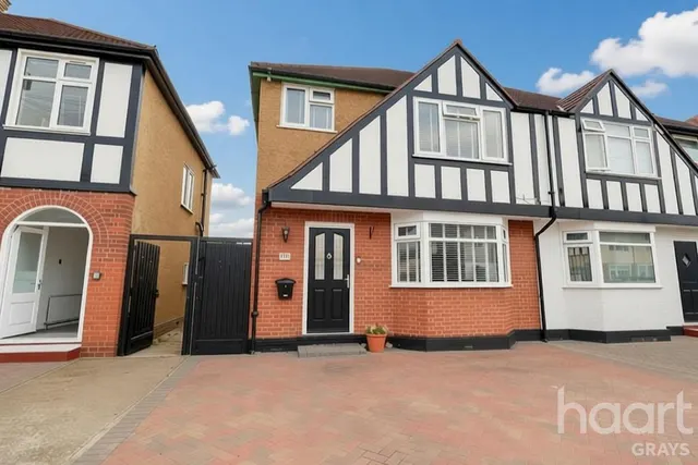 Heathview Road, Grays, RM16, photo 2