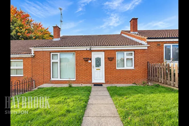 Thirsk Close, Denaby Main, photo 1