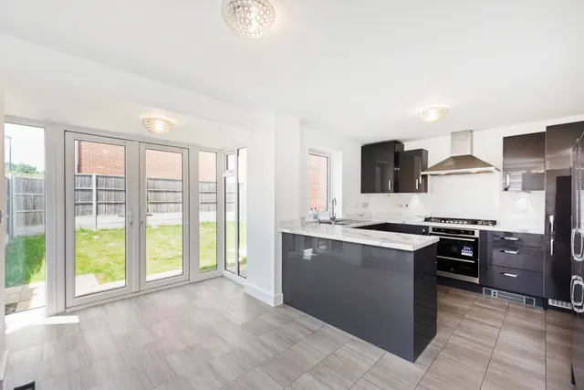 Photo 2 — Griffiths Close Bushey WD23