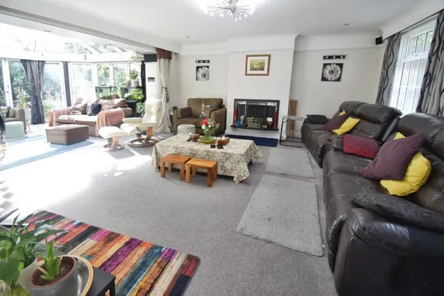 Photo 2 — Heaton, Bradford, West yorkshire