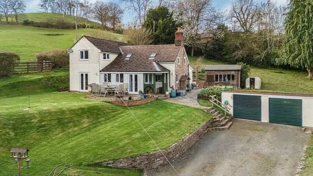 Bronllys Cottage with approx. 4.5 acres, Bredwardine, Herefordshie, photo 1