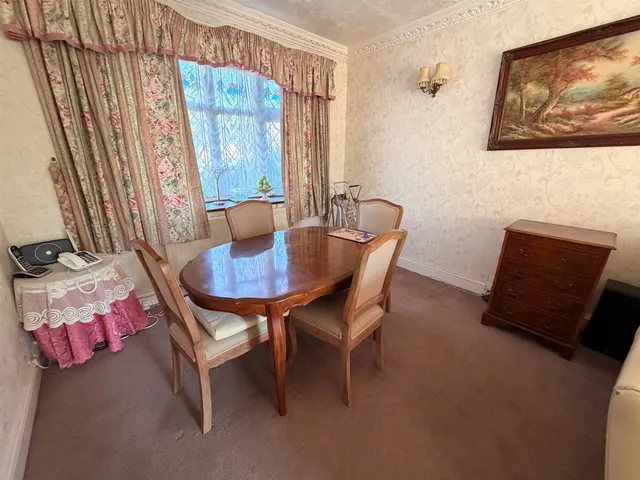 Photo 3 — Becontree Avenue, Dagenham, Essex RM8 2TR