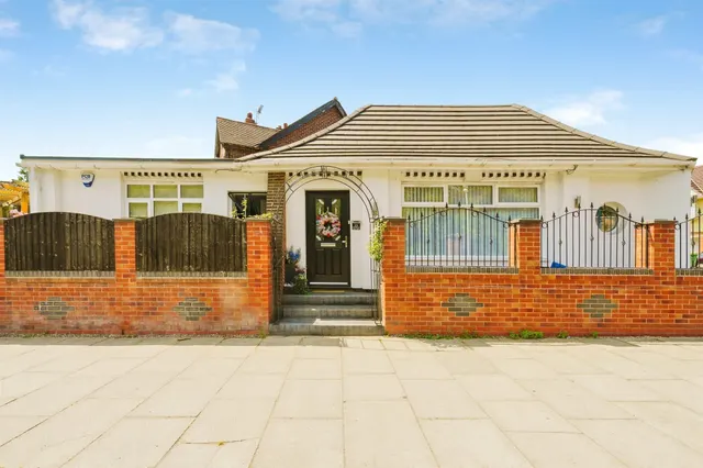 Old Chester Road, Bebington, Wirral, photo 1