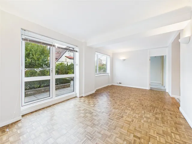 Twickenham Road, Teddington, TW11, photo 3