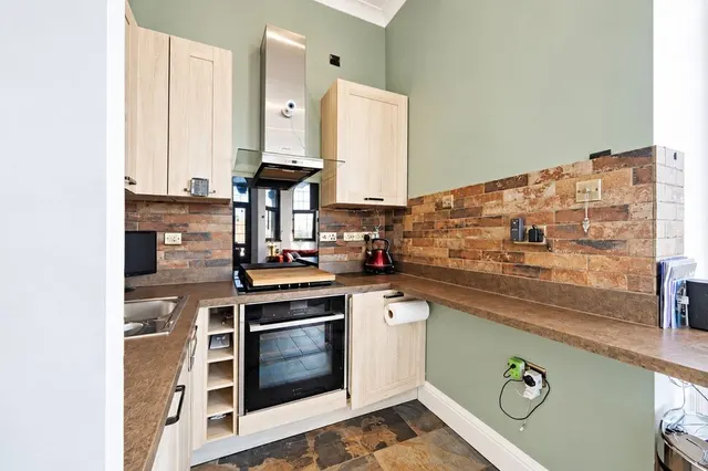 Laleham Road, London, SE6, photo 3