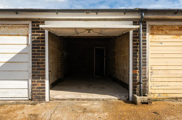 Prince Regents Close, Brighton, BN2, photo 3