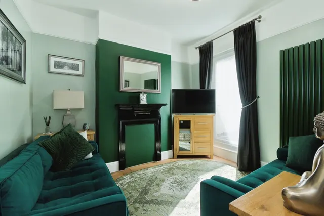 Hinstock Road, London, SE18, photo 2