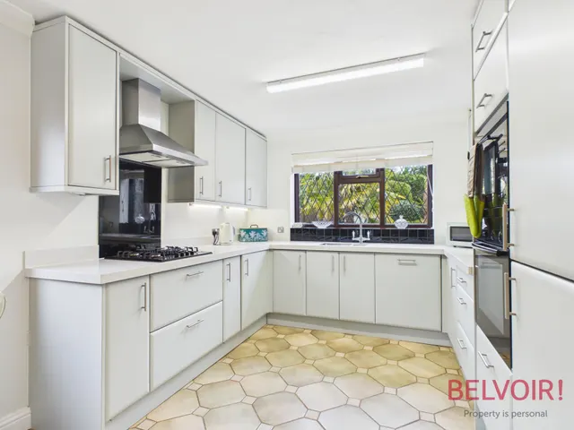 Photo 3 — The Hollies, Rainworth, NG21