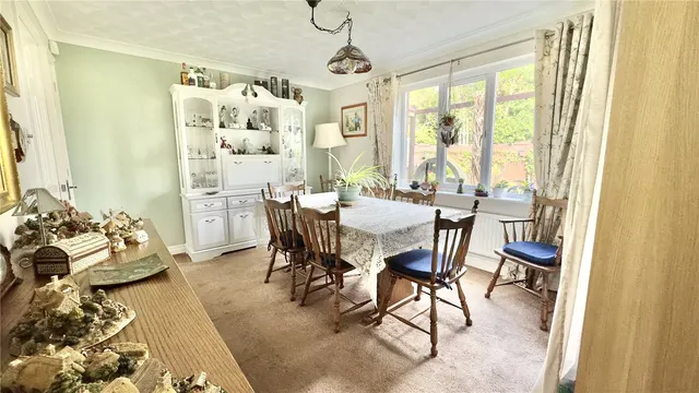 Queens Avenue, Meols, CH47, photo 3