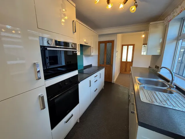 Russell Street, Lincoln, LN5, photo 3