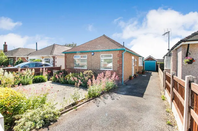 Gillian Drive, Rhyl, Denbighshire, LL18 4TB, photo 1