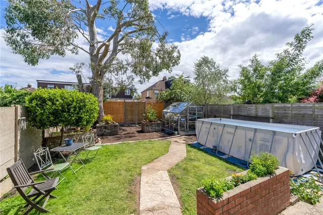 Photo 2 — Glasbrook Avenue, Whitton, TW2 6AH
