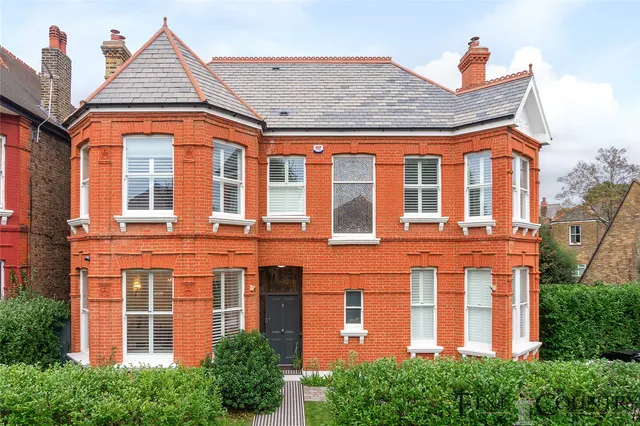6 bedroom house, Dartmouth Road, London