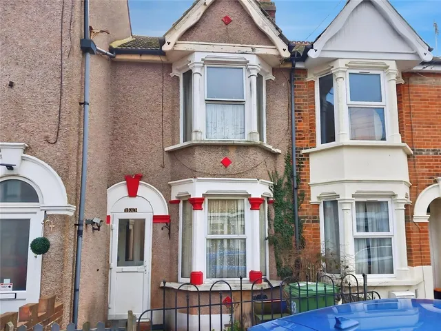 James Street, Sheerness, ME12, photo 1