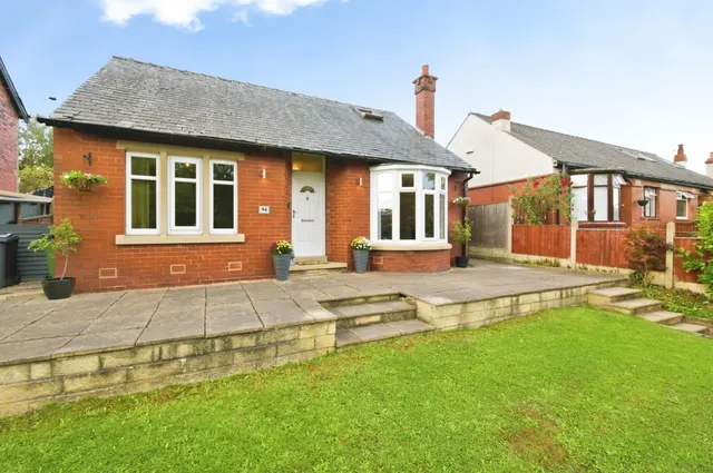 Penistone Road, Waterloo, HD5, photo 1
