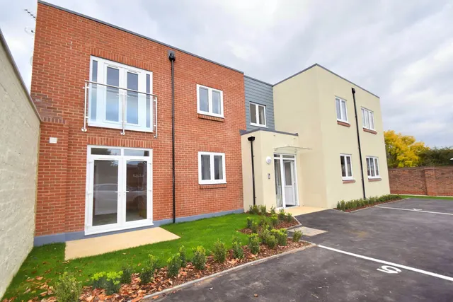 2 bedroom flat — 2 bedroom Flat for rent