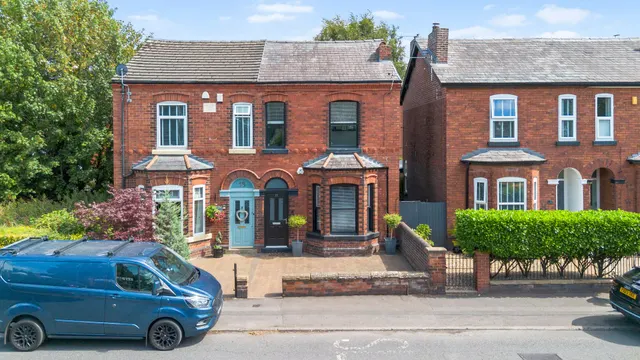 Crow Lane East, Newton-Le-Willows, WA12 9UX, photo 1