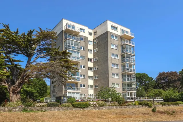 Chine Crescent Road, Bournemouth, photo 1