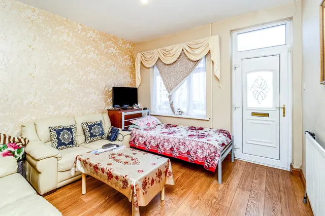 Craddock Street, Whitmore Reans, WV6, photo 3