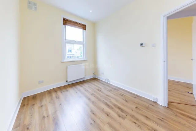 Hanley Road, N4, photo 2