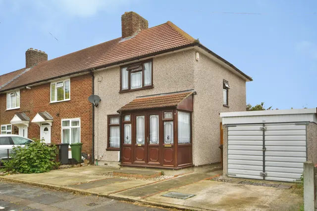 Weston Road, Dagenham, photo 1