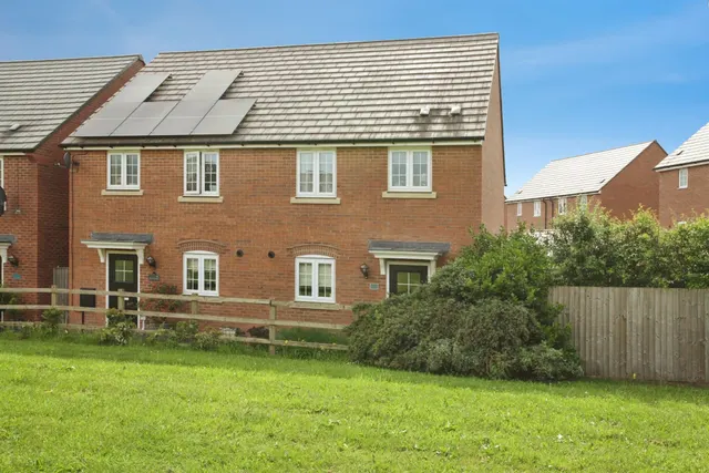 East Close, Cawston, CV22, photo 1