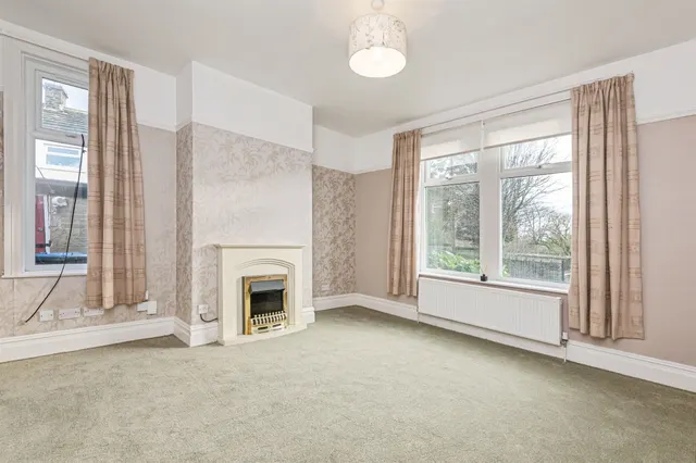 Photo 2 — Thorncroft Road, Bradford