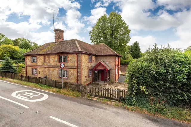 Coles Lane, Ockley, RH5, photo 1