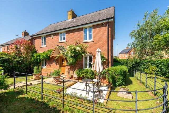 Whitehead Way, Buckingham, MK18, photo 1